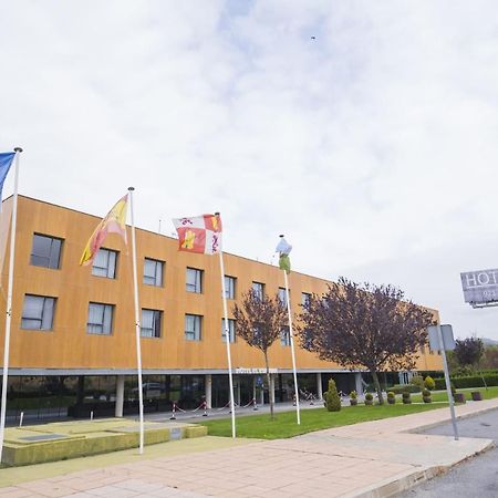 Alda El Espinar Hotel Eksteriør billede