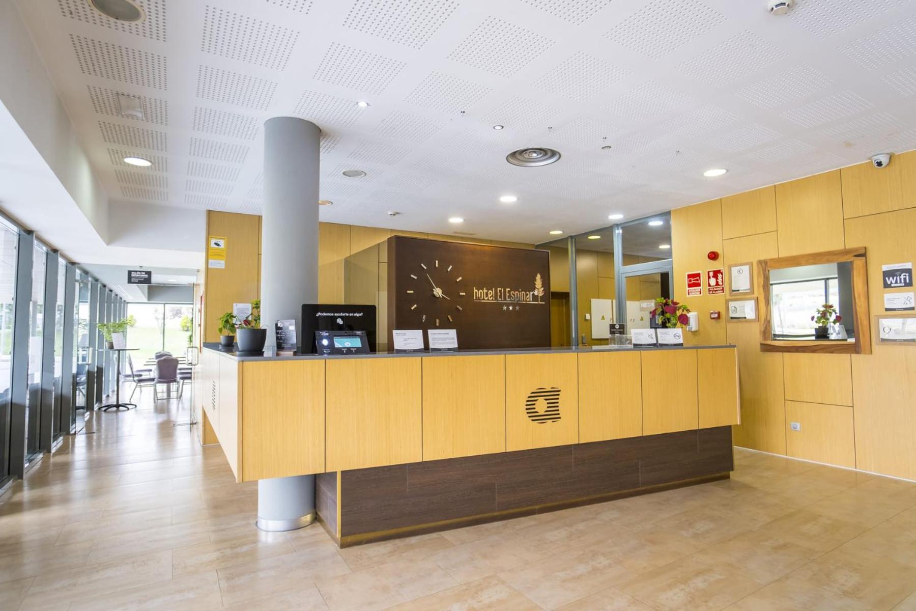 Alda El Espinar Hotel Eksteriør billede