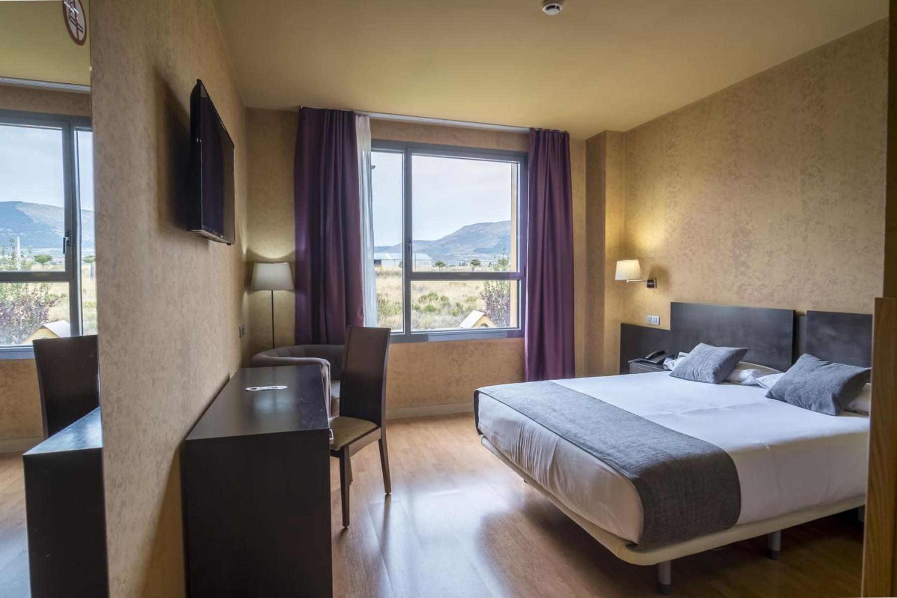 Alda El Espinar Hotel Eksteriør billede